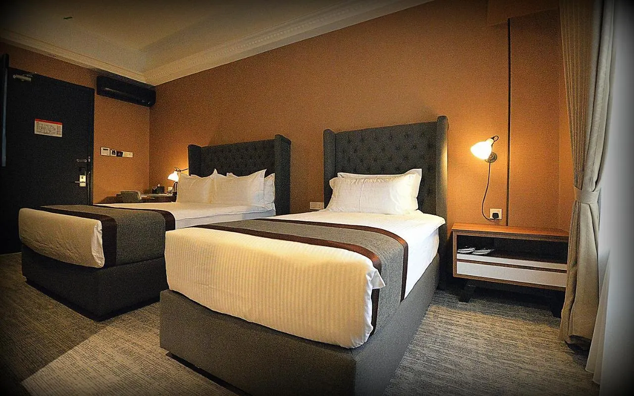 1969 Business Suites Bandar Botani, Ipoh 3*,  Malajzia