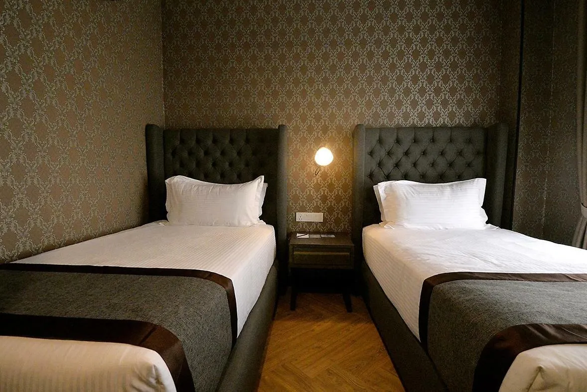 1969 Business Suites Bandar Botani, Ipoh 3*,  Malaysia